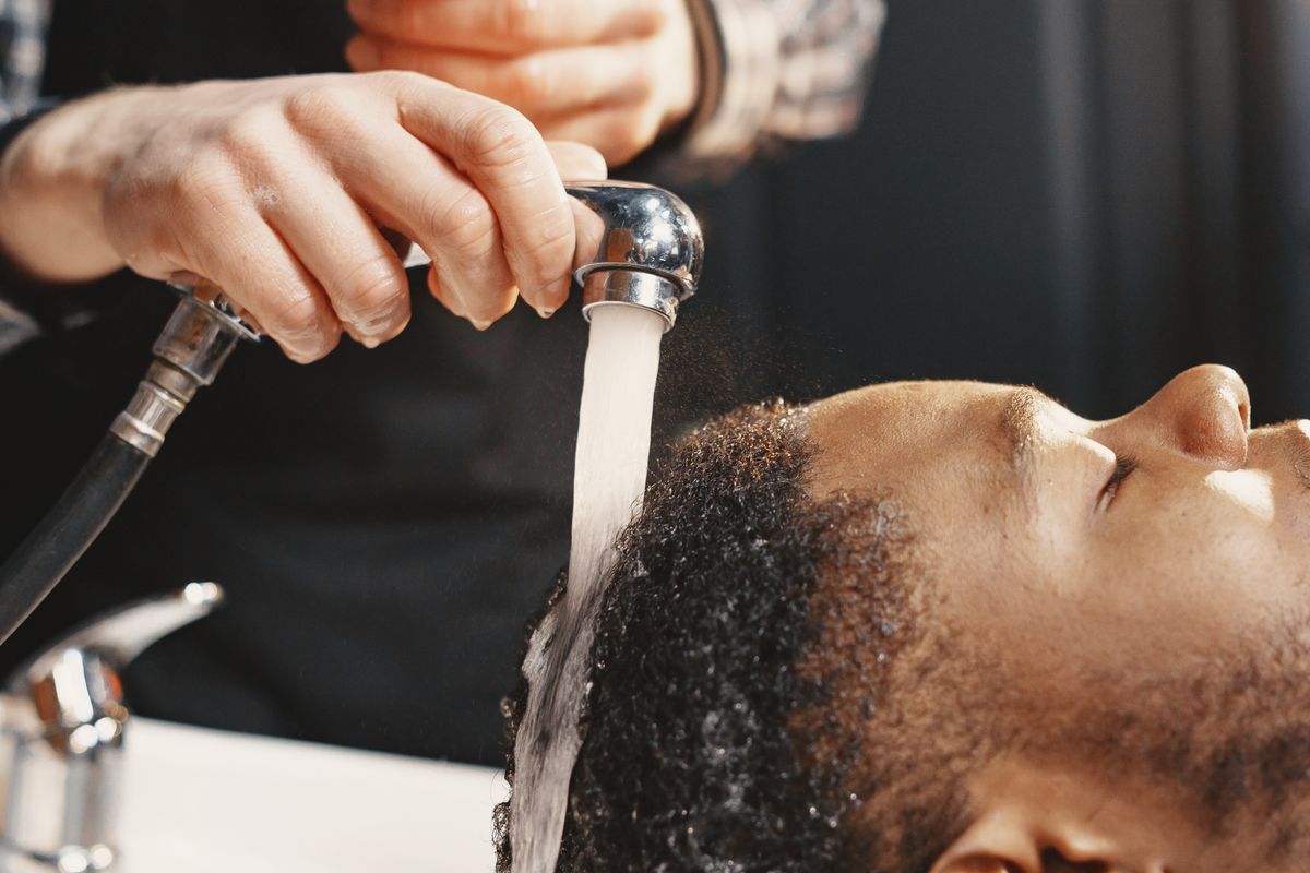 Aclarado de cabello para hombre